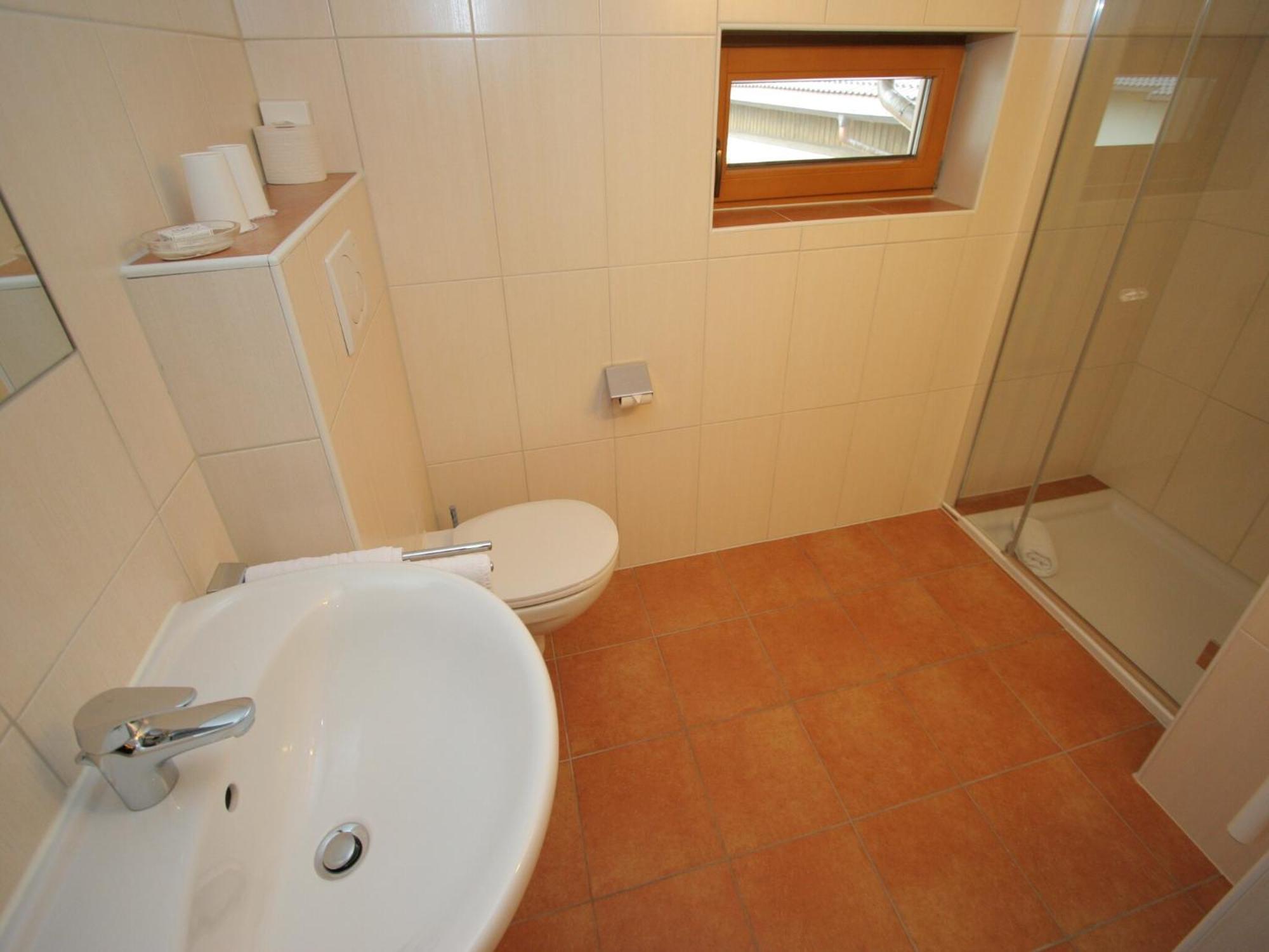 Spacious Apartment In Uderns Near Ski Area Zewnętrze zdjęcie