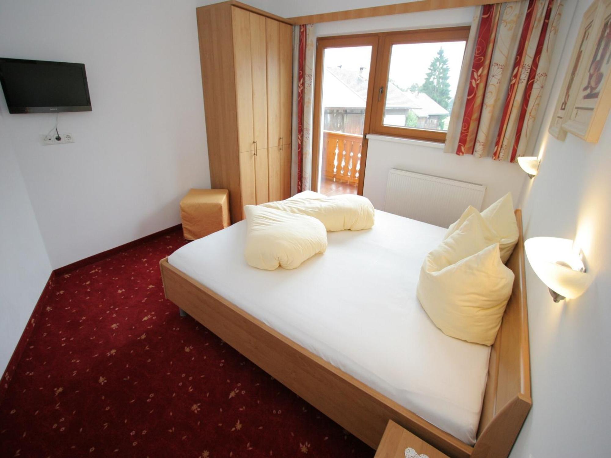 Spacious Apartment In Uderns Near Ski Area Zewnętrze zdjęcie