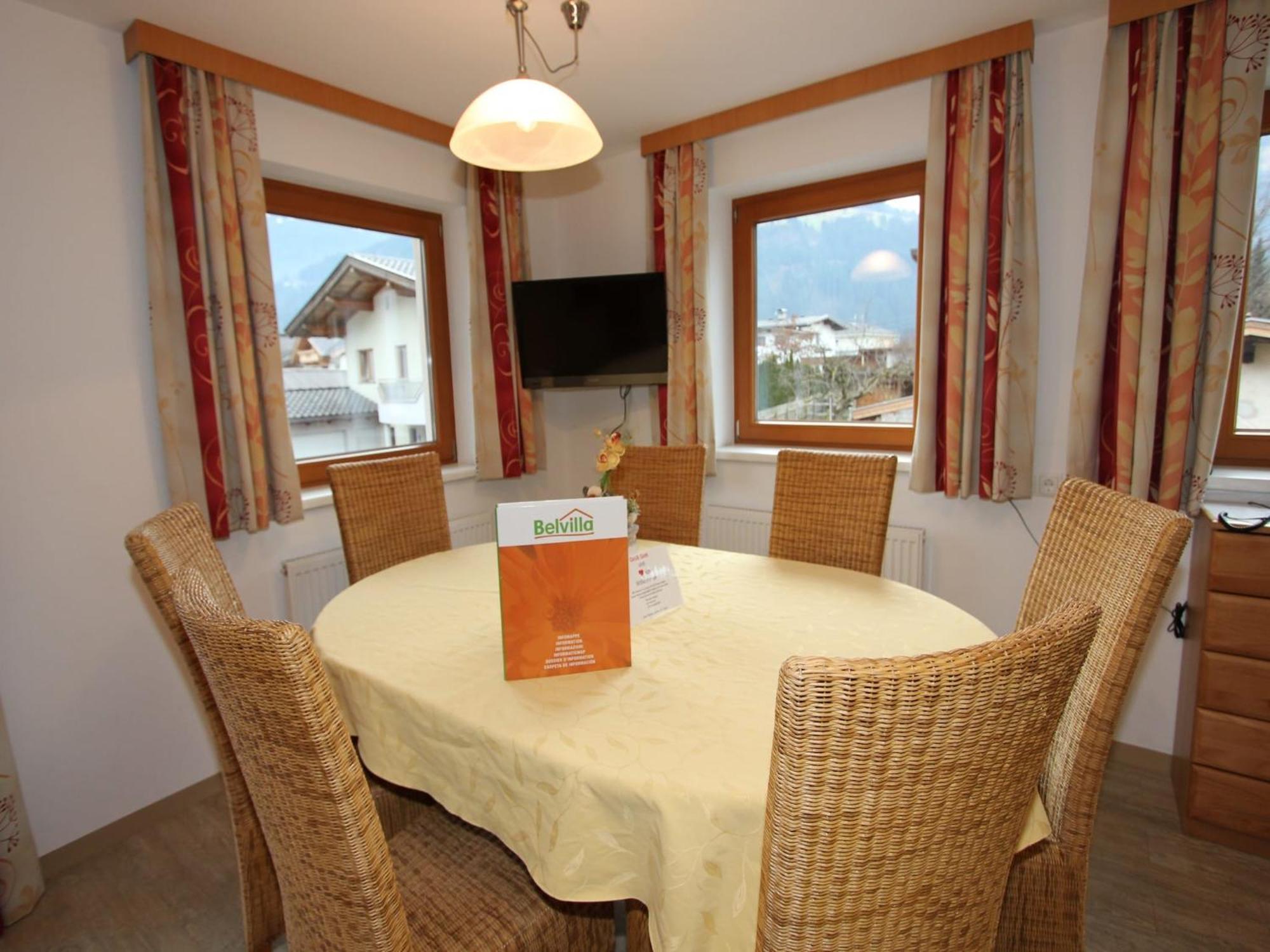 Spacious Apartment In Uderns Near Ski Area Zewnętrze zdjęcie
