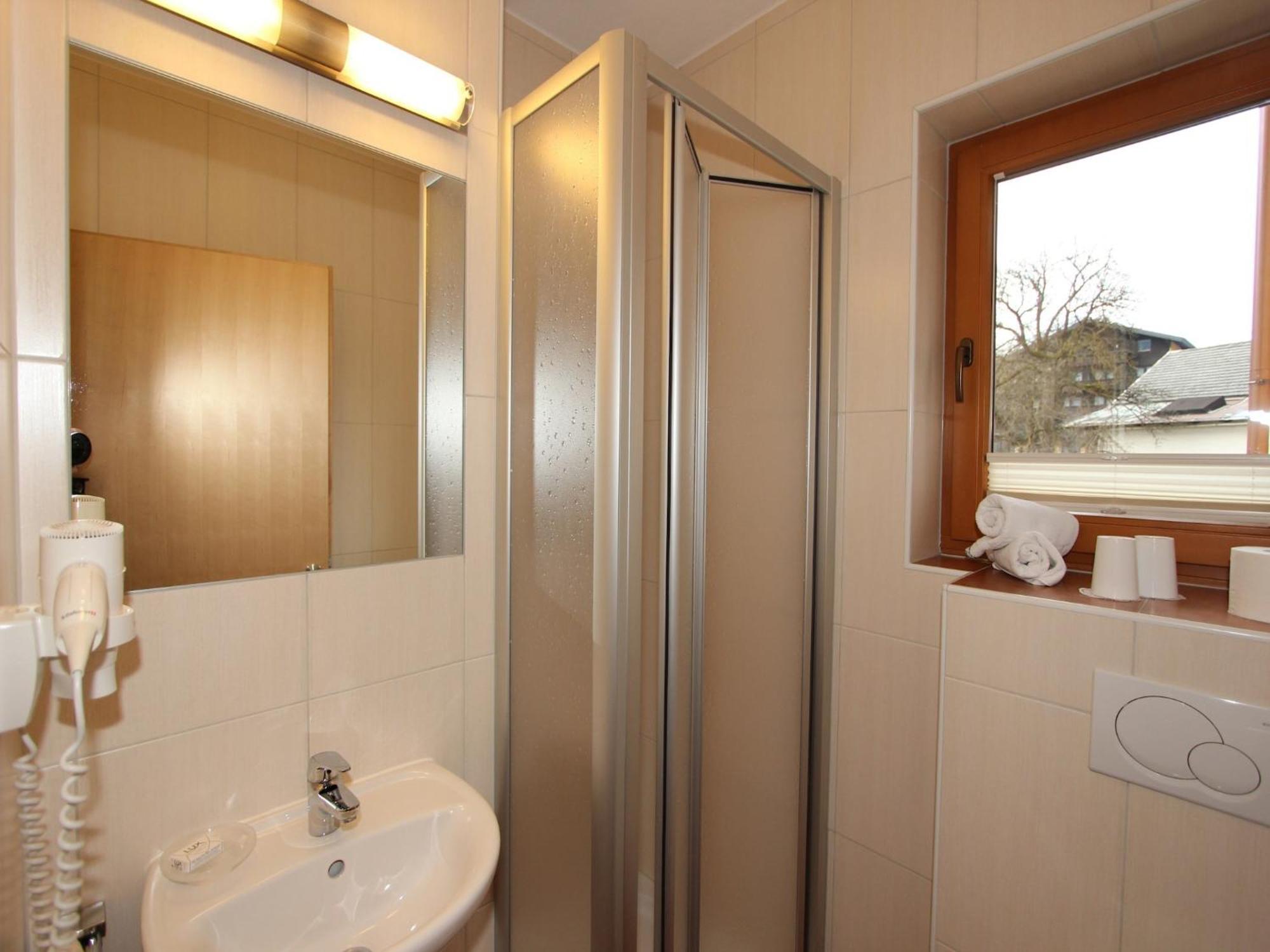 Spacious Apartment In Uderns Near Ski Area Zewnętrze zdjęcie