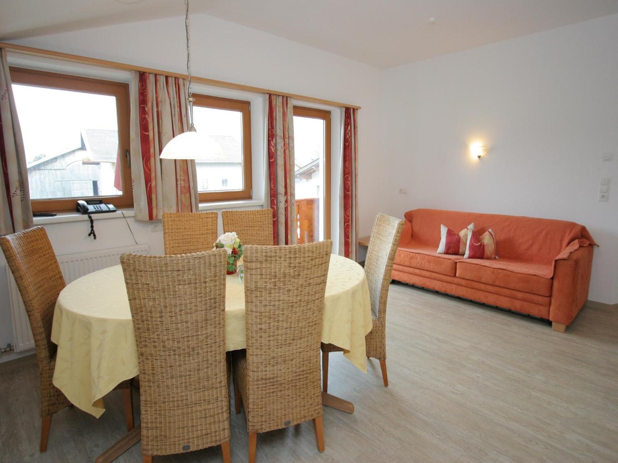Spacious Apartment In Uderns Near Ski Area Zewnętrze zdjęcie