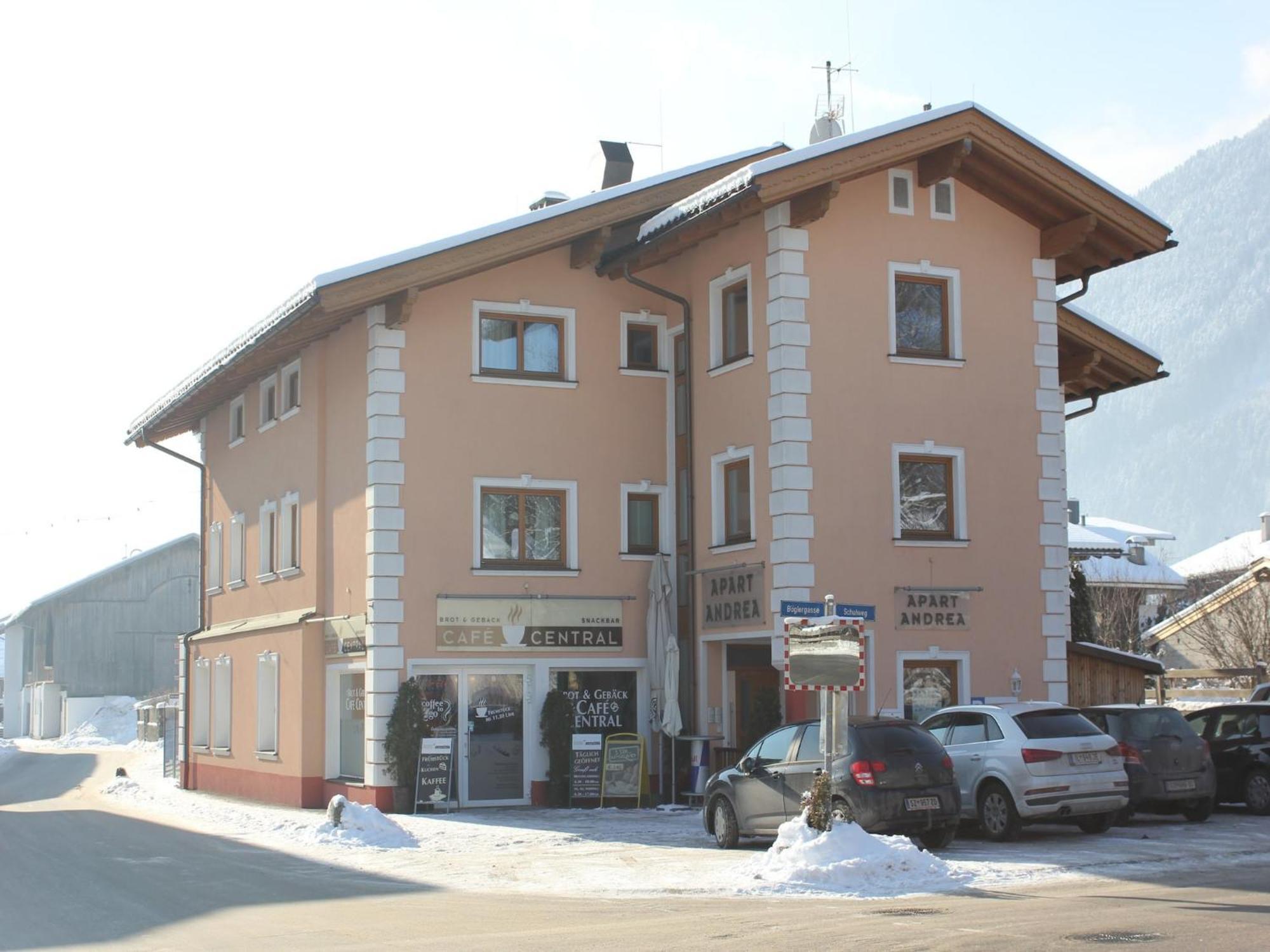 Spacious Apartment In Uderns Near Ski Area Zewnętrze zdjęcie